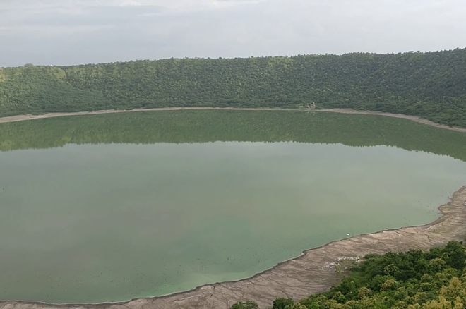 lonar jheel